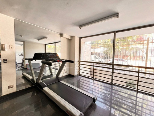 Departamento En Arriendo De 1 Dorm. En Recoleta