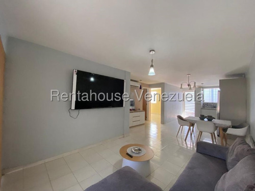 Valeria Chong Casa Alquiler Cabudare Lara Avenida Intercomunal Oportunidad Residencial Economico Código Inmobiliaria Rent-a-house 25-18352