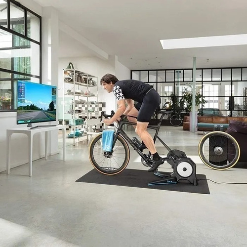 Rodillo De Entrenamiento Fijo Tacx Flux Con Cassette Incluid (Usado)