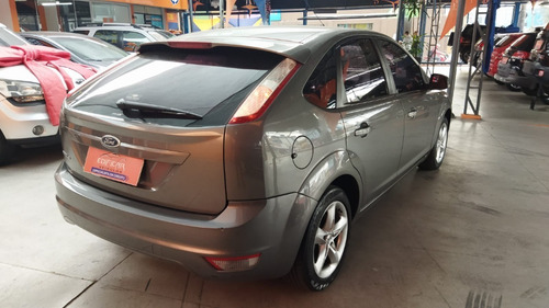 Imagem 6 de 10 de Ford Focus