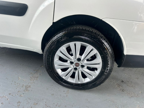 Fiat Doblo 1.8 16v Essence 7l Flex 5p