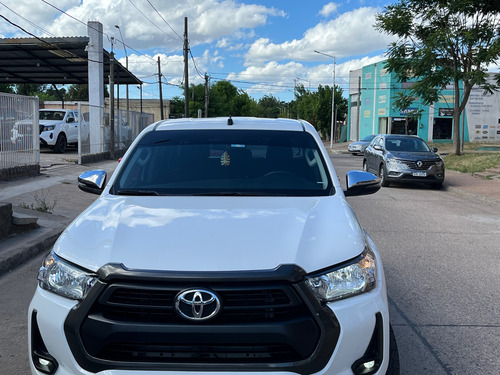 Toyota Hilux 2.7 Sr doble cabina 4x2