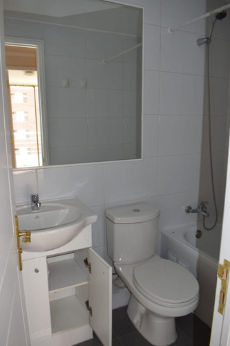 Arriendo Departamente Excelente Ubicación