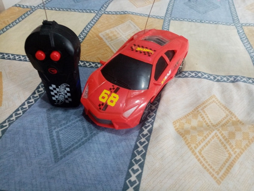 Carro Hotwheels En Buen Estado Con Control Remoto Y Pilas