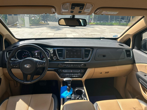 Kia Carnival 3.3 EX V6 24V GASOLINA 4P AUTOMATICO