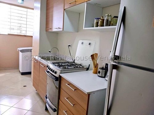 Renta House Vip Group Apartamentos En Venta En Barquisimeto Lara Estratégica Ubicación Al Este De Barquisimeto, De 2 Habitaciones ,1 Baño, Piso De Cerámica, Moderna Cocina.