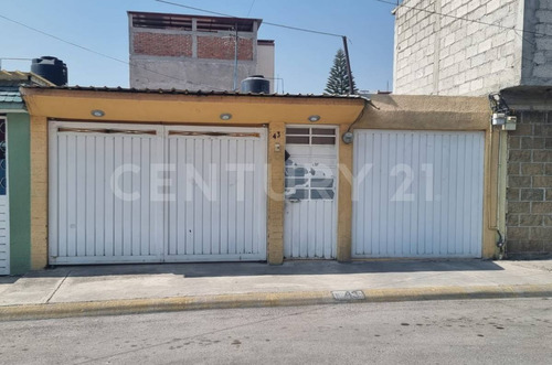 Se Renta Casa En Col. Atlanta Cuautitlán Izcalli.