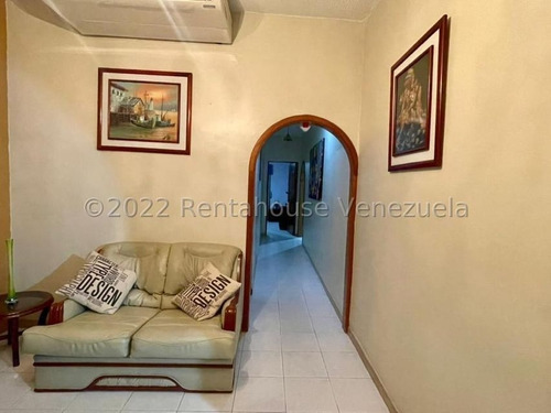 Imagen 2 de 13 de Casa En Venta En La Montañita Turmero Aragua 22-24196 Irrr