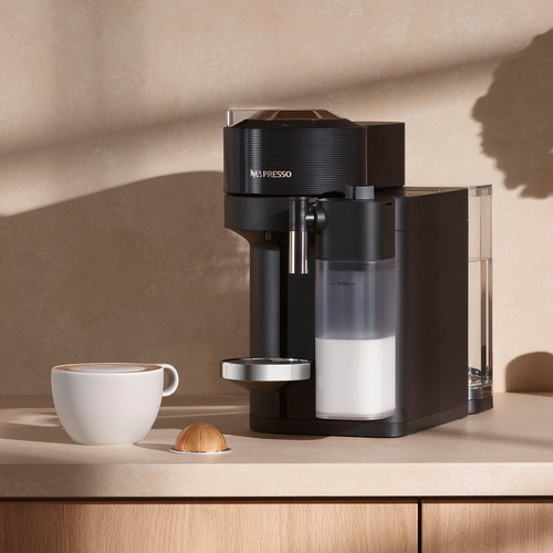 Cafetera Nespresso Vertuo Lattissima