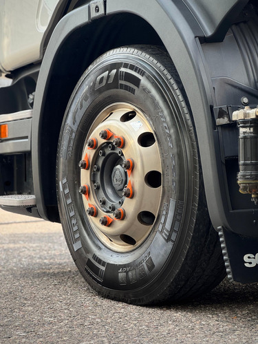 Scania P360 La 6x2 Tractor At 2014