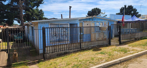 Acogedora Casa En Venta De 4 Dorm. En Quintero