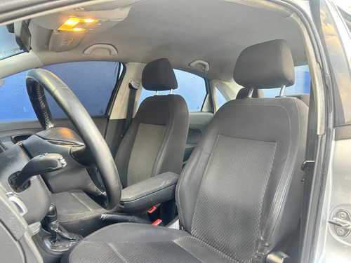 Volkswagen Vento 1.6 Highline At