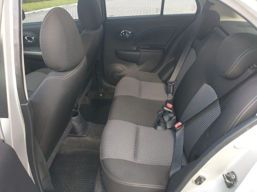 Imagem 5 de 10 de Nissan March 2016 1.0 12v Sv 5p