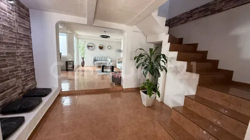 Venta De Casa Remodelada En Jardines De Morelos Secc. Flores