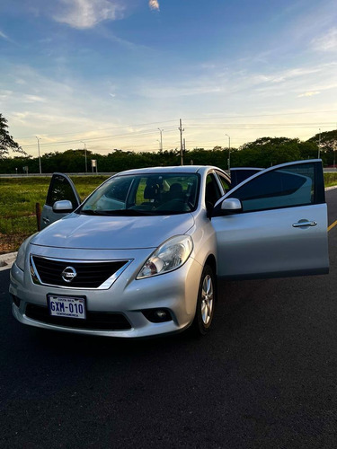 Imagen 2 de 8 de Nissan Versa 2012 Japon