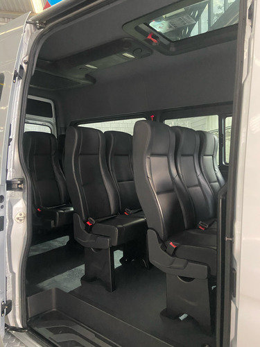 Mercedes-Benz Sprinter Van Sprinter 417 2024 teto alto prata com 74 mil km!