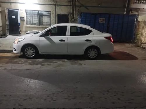 Nissan Versa 1.6 Drive Mt