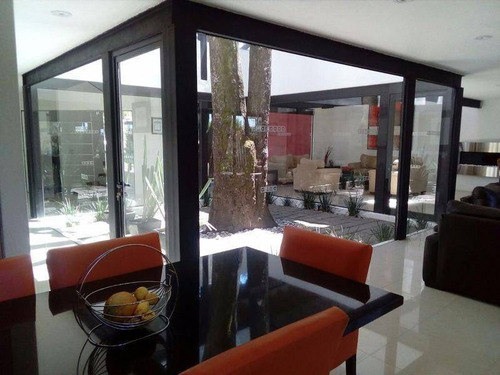 Imagen 8 de 30 de En Venta Moderna Casa En Club De Golf Los Encinos, Estado De México