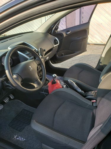 Imagem 5 de 12 de Peugeot 207 Passion 1.6, Flex, 16v, Ano 2012 / Modelo 2013