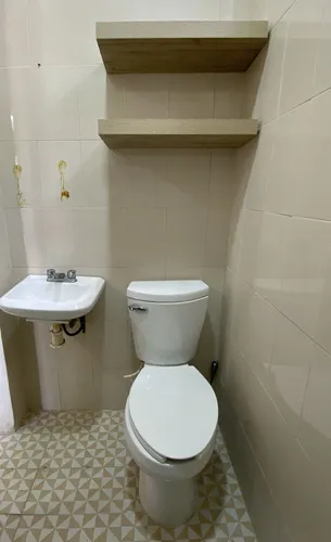 Casa Semi Amueblada De Una Planta En Renta En El Centro