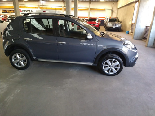 Renault Sandero Stepway 1.6 Confort 105cv