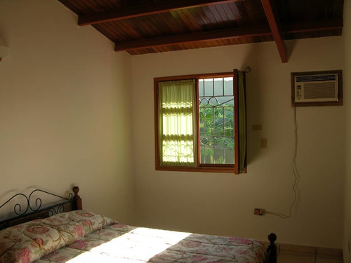 Imagen 8 de 14 de Excelente Casa En La Arboleda. Urba Cerrada Flex 22-18567