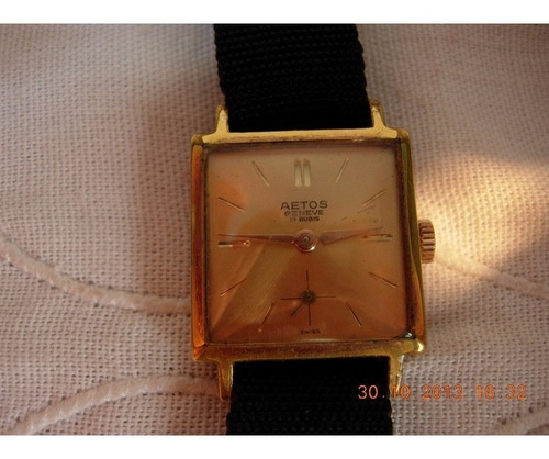 Antiguo Reloj Aetos A Cuerda Con Detalles En Oro Plaque Func (Usado)