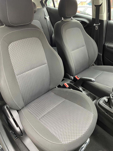 Imagem 4 de 20 de Chevrolet Onix 2018 1.0 Lt 5p