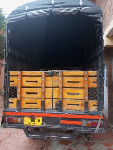Dmax 2.5 Diesel 4x2 Estacas