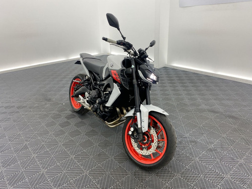 Imagen 13 de 25 de Yamaha Mt09