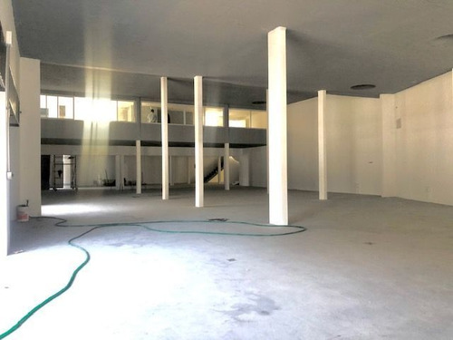 Imagen 3 de 10 de Alquiler Local 1000m En Boulogne - Marquez Y Panamericana