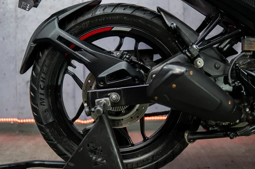 Bajaj Pulsar N 250 2024