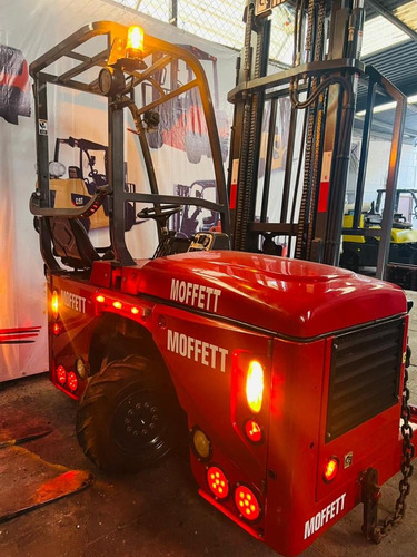 Montacargas Moffet M4 Seminuevo