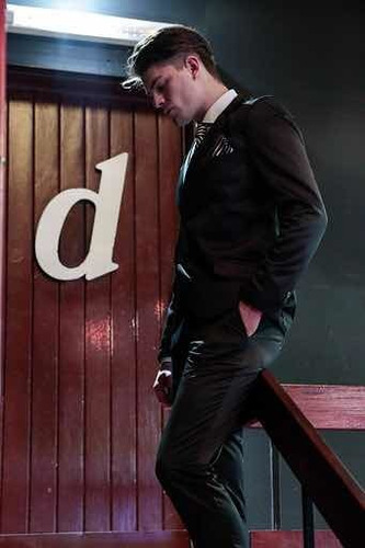Imagen 4 de 5 de Trajes Satinado Alto Brillo Negro