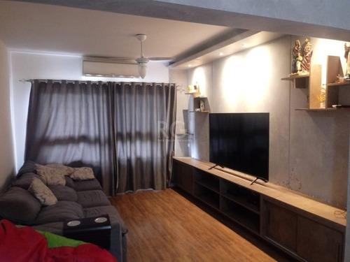 Casa Em Hípica Com 3 Dormitórios - Lu431333