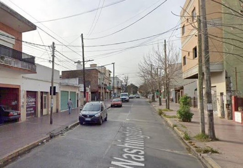Casa En Venta - 4 Dormitorios 1 Baño - Cochera - 340mts2 - José León Suárez