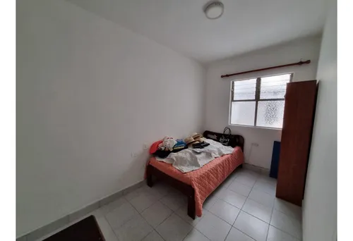 Apartamento En Venta 2do Piso En La Floresta 140 Mt²