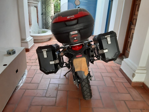 Honda Transalp Xl700v