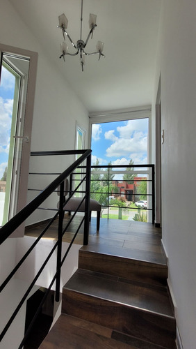 Casa En Venta Barrio El Centauro Canning