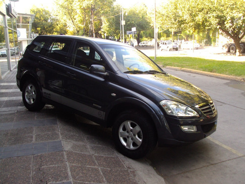 Imagen 6 de 9 de Ssangyong -kyron 2.0 Awd Turbo Diesel Gris Oscuro