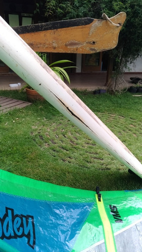 Imagem 6 de 9 de Prancha De Windsurf Antiga Curly Curve