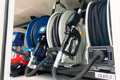 Imagem 7 de 9 de Caminhão Comboio 8000l E Guindaste Munck 45 Ton Vw 31.280