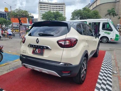 Renault Captur 2.0 At
