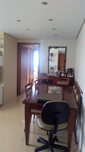Imagem 3 de 10 de Apartamento - Passo Da Areia - Ref: 296274 - V-296274