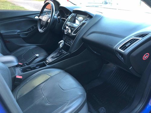 Ford Focus 5p Titanium At