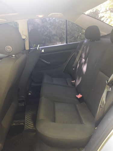 Volkswagen Bora 2.0 Trendline 115cv Tiptronic 2009