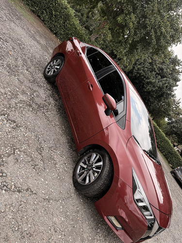 Nissan Versa 1.6 Advance