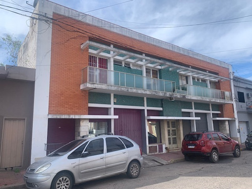 Vendo Importante Ph Con 6 Deptos Y 2 Depositos En Alta Cba!