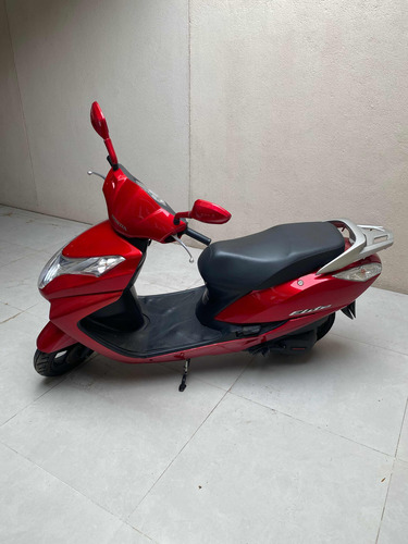 Honda Elite 125 Roja Año 2017