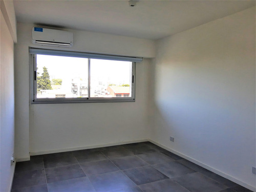 Imagen 20 de 23 de Departamento 2 Ambientes Y Medio Con Balcon